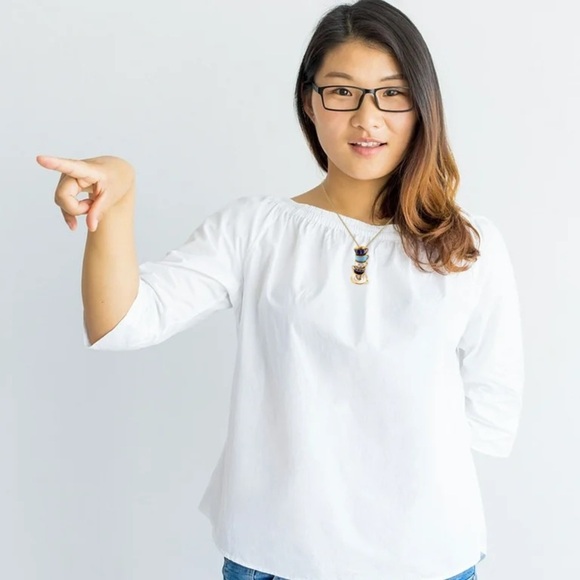 Blue Tea Time Cups Alice in Wonderland Necklace - Picture 8 of 9